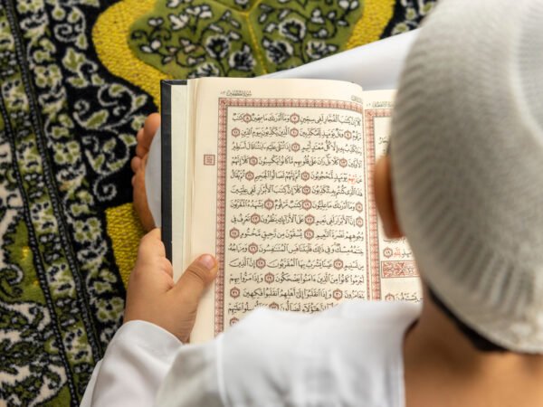 Benefits Of Reciting The Holy Quran At Fajr